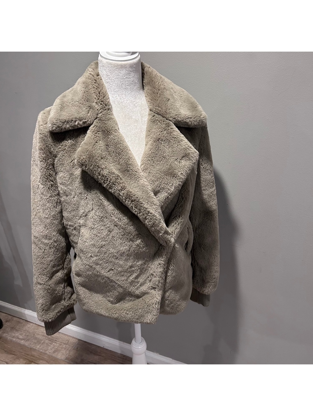 Express Plush Faux Fur Jacket Soft Mid Coat Womens Gray Oversized Moto Small